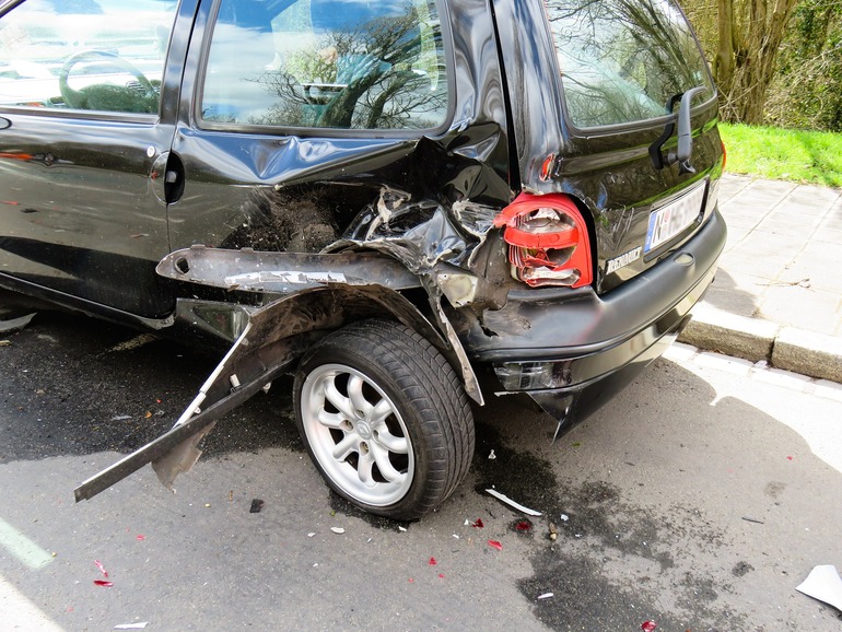 Schadensabwicklung nach Autounfall - die Tricks der Versicherer