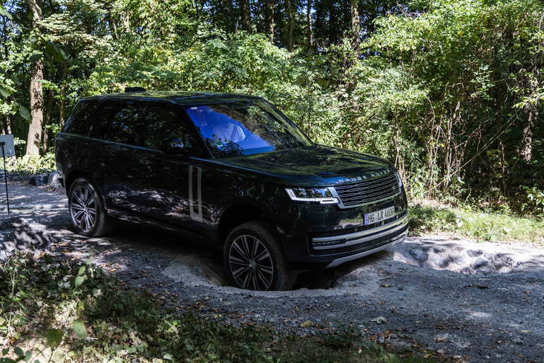 Neues Land Rover Experience Center 2.0