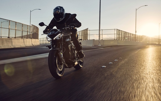 Triumph Street Triple 765 R - Das schöne Biest