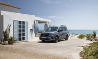 Elektrischer Nissan Townstar Kombi am Start