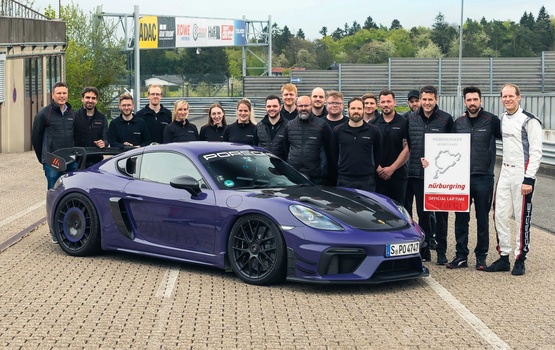 Porsche 718 Cayman GT4 RS