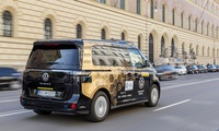 VW ID Buzz AD: Erstmals mit Fahrgästen auf öffentlichen Straßen