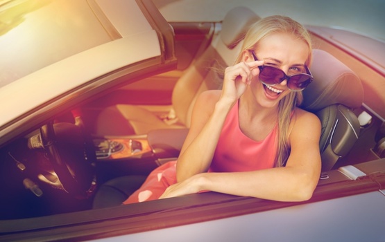 Studie: Schwarze Autos verführen, pinke schrecken ab