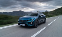 Peugeot 408 nun mit 48V-Hybrid-System bestellbar