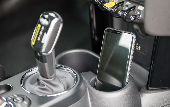Kein Handy am Steuer