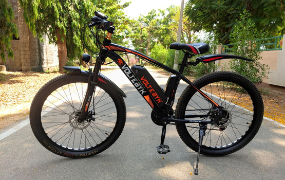 Fahrrad-Reparatur nach einem Unfall