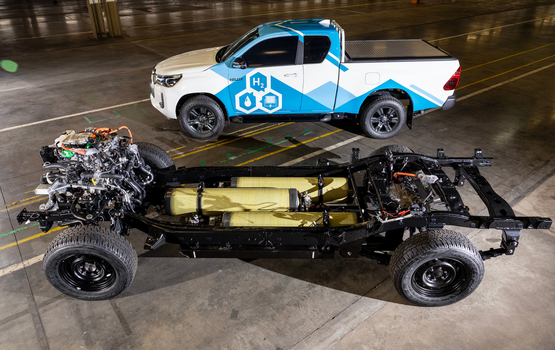 Toyota Hilux mit Wasserstoff 600 Kilometer Reichweite