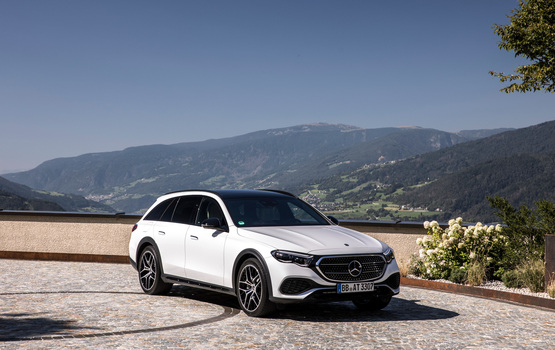 Mercedes E-Klasse T-Modell All-Terrain am Start