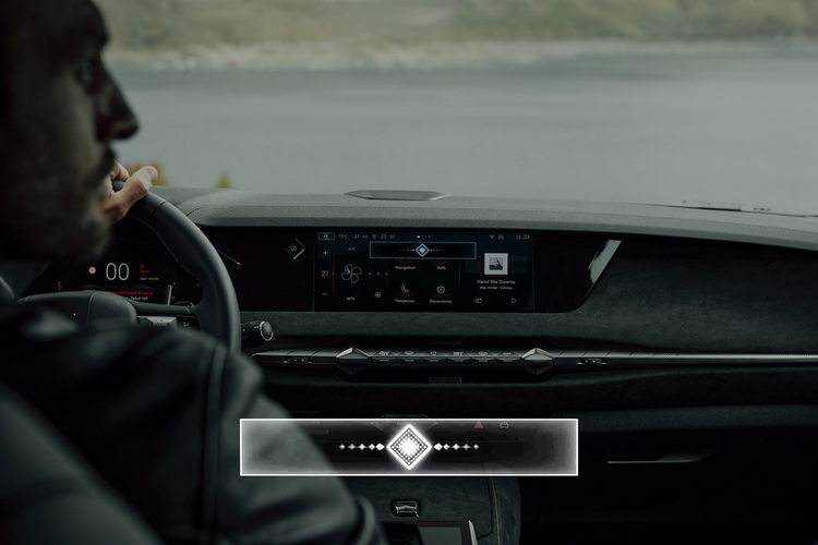 DS Automobiles integriert ChatGPT KI in Iris Infotainmentsystem