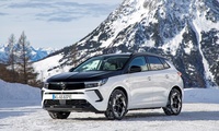 Mit den Opel GSe-Modellen in den Winterurlaub