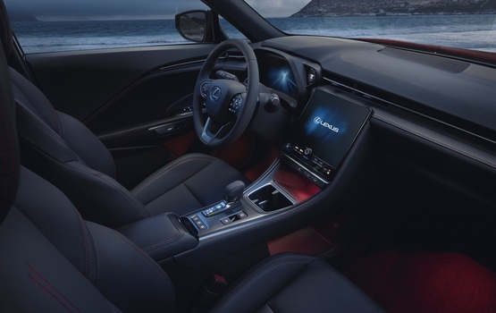 Kleiner Lexus LBX mit Technologie der Großen