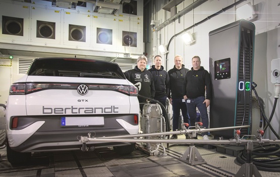 Bertrandt sorgt bei E-Auto-Rekordfahrt für die Idealroute