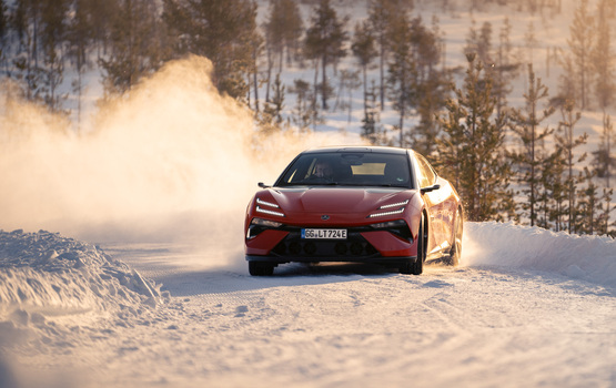Hyper-GT Lotus Emeya serienreif