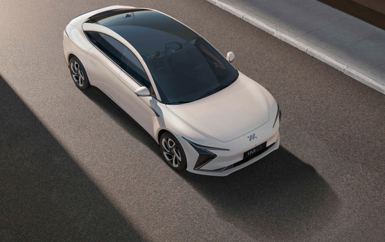 Elektro-Automarke IM feiert Premiere