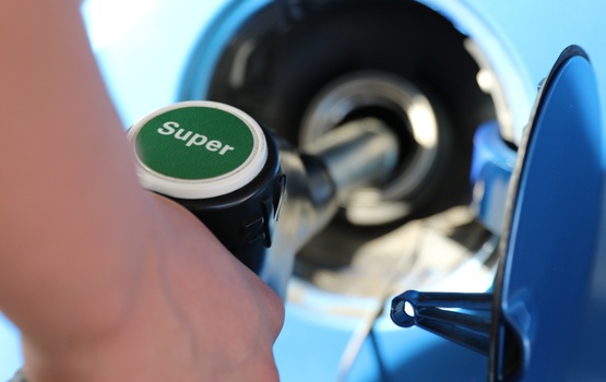 Preise für Benzin und Diesel driften auseinander