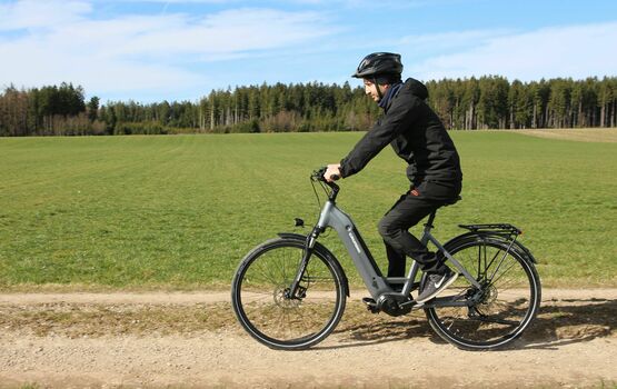 Test: Grundig GCB-1 - Großer Name, solide Technik