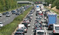 Stauprognose: Viele Kurzurlauber unterwegs
