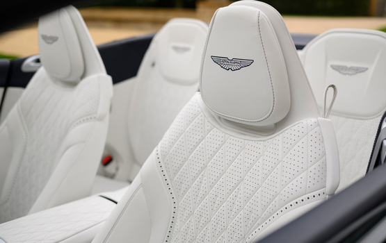 Aston Martin für Interieur mit Innovations-Preis ausgezeichnet