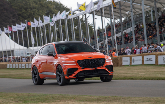 Genesis mit drei Premieren beim Goodwood-Festival