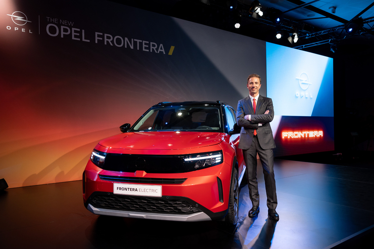 Opel Frontera: Elektrifizierter Reisewagen ab 24.000 Euro