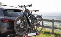Fahrräder auf dem Heckträger gut gesichert