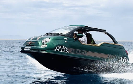 Abarth sticht in See