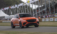 Debüt der Magma-Modelle von Genesis in Goodwood