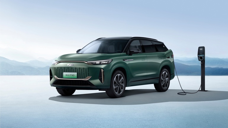 Chery knackt Reichweitenrekord mit Plug-in-Hybrid-SUV