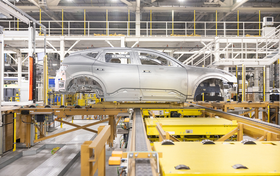 Polestar 3 rollt auf zwei Kontinenten vom Band