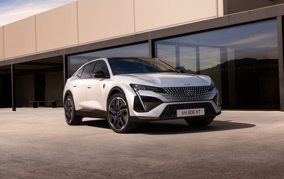 Peugeot E-408 - elektrifizierter Franzose