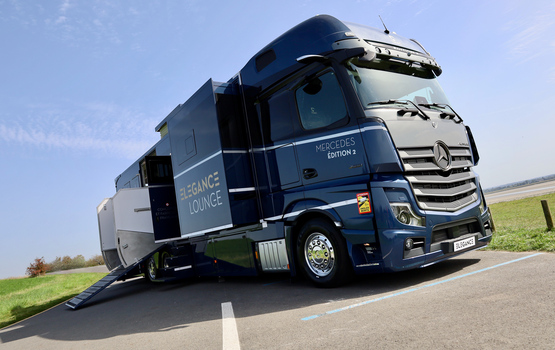 Luxus pur- Mercedes-Benz Actros Pferdetransporter