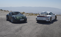 Neue Porsche Sportwagen 911 GT3 und 911 GT3 mit Touring-Paket