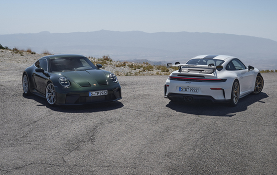 Neue Porsche Sportwagen 911 GT3 und 911 GT3 mit Touring-Paket
