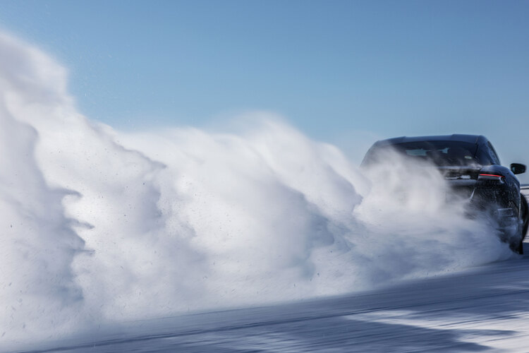 Winterreise mit dem E-Auto   - Mehrverbrauch bedenken 