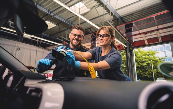 Tipp: Steinschlag reparieren  - Nicht immer muss die Scheibe raus