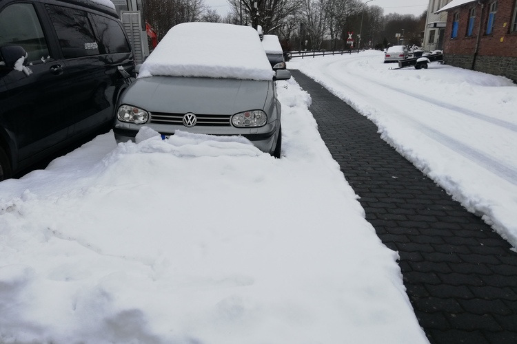 Tipp: Winterdienst   - Salz ist meist verboten  