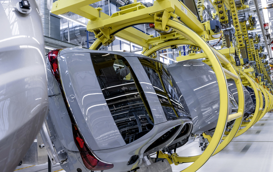 Pkw-Produktion in Deutschland  - Nur E-Autos im Plus 