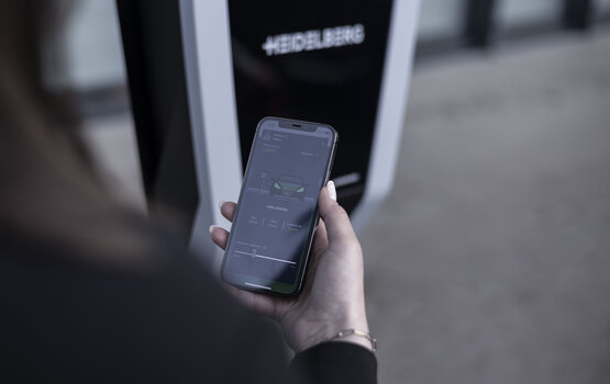 Bezahlen an der Ladesäule  - Smartphone-App dominiert 