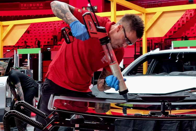 Berufseinstieg in der Autobranche - Carglass bester Arbeitgeber