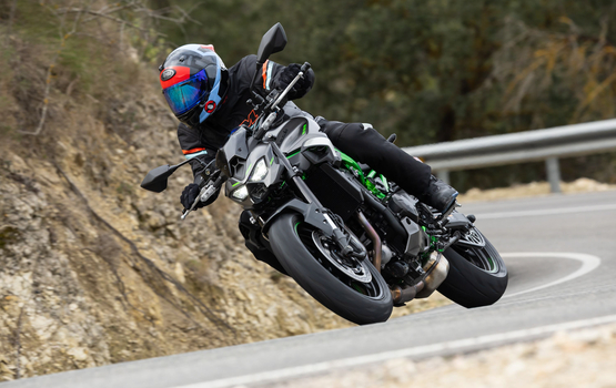 Fahrbericht: Kawasaki Z900  - Grüne Versuchung auf zwei Rädern 