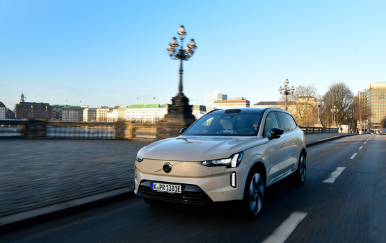 Fahrbericht: Volvo EX90  - Luxus-Kombi für Familien 