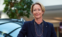 Im Gespräch: Nissan Senior Vice President Friederike Kienitz  - „Wir müssen die Menschen mitnehmen“ 