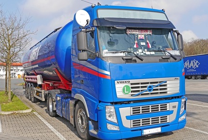 Nachhaltigkeit im Lkw-Transport: Wege in eine grünere Zukunft