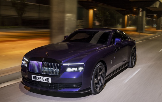 Rolls-Royce Black Badge Spectre - Dunkle Macht