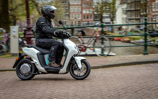 Grünes Kennzeichen für Mopeds ab März - Neue Farbe, neue Pflicht