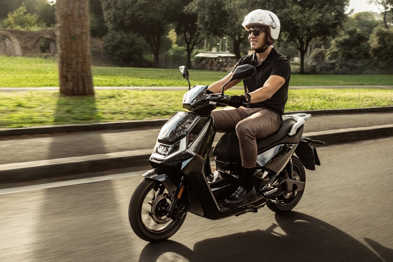 E-Roller Niu FQi 500 - Flott gemacht