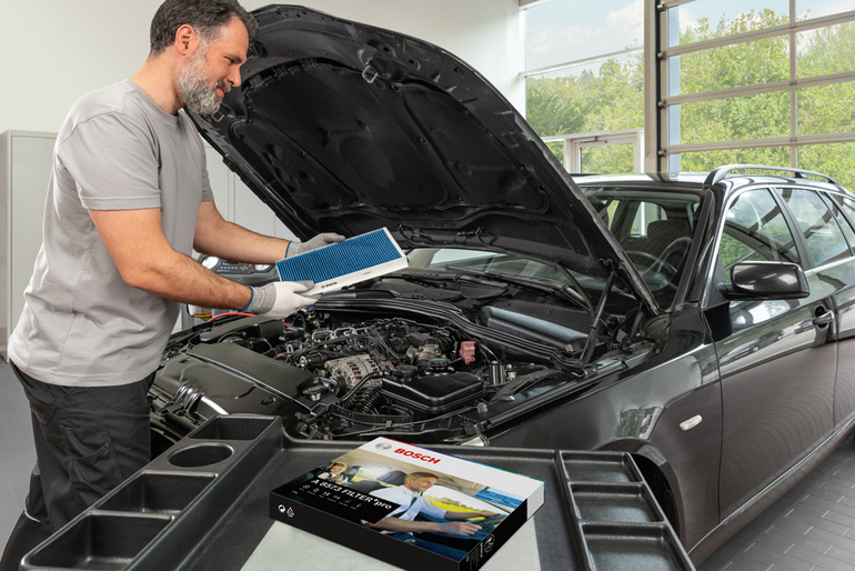 Ratgeber: Heuschnupfen am Steuer  - Fenster zu, Jacke aus 
