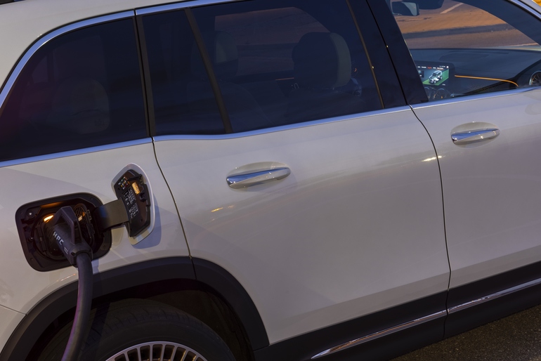 Ladehemmung an der Säule   - Akku leer, Kabel weg  