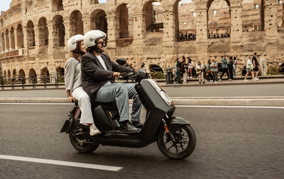 E-Roller Niu NQiX 500 - Clever gepackt