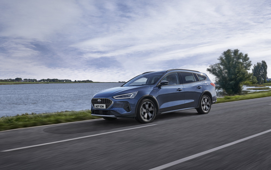 5x: Bewährte Kompakte   - Designstücke, Sportskanonen und Preisknaller 